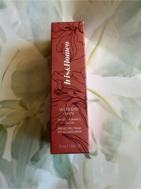 iris & romeo universal glow Weekend Skin SPF 50 NWB